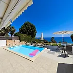 Villa Rosalia *