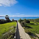 Rosalia Villa Coral Bay