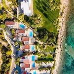 Rosalia Villa *