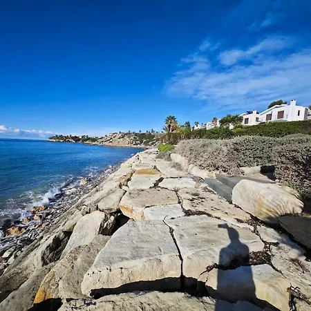 Rosalia Вилла *